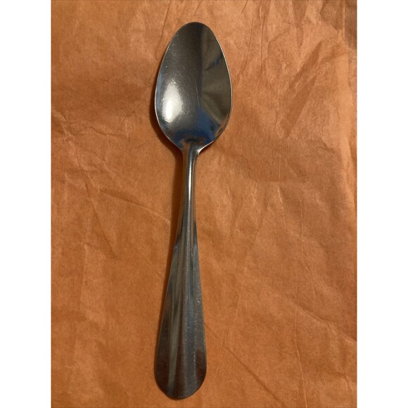 International Silver SMITHFIELD Stainless Steel Solid Teaspoon Spoon - Picture 1 of 5